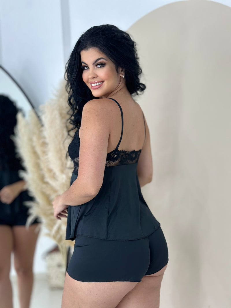 ShortDoll Preto Renda Premium